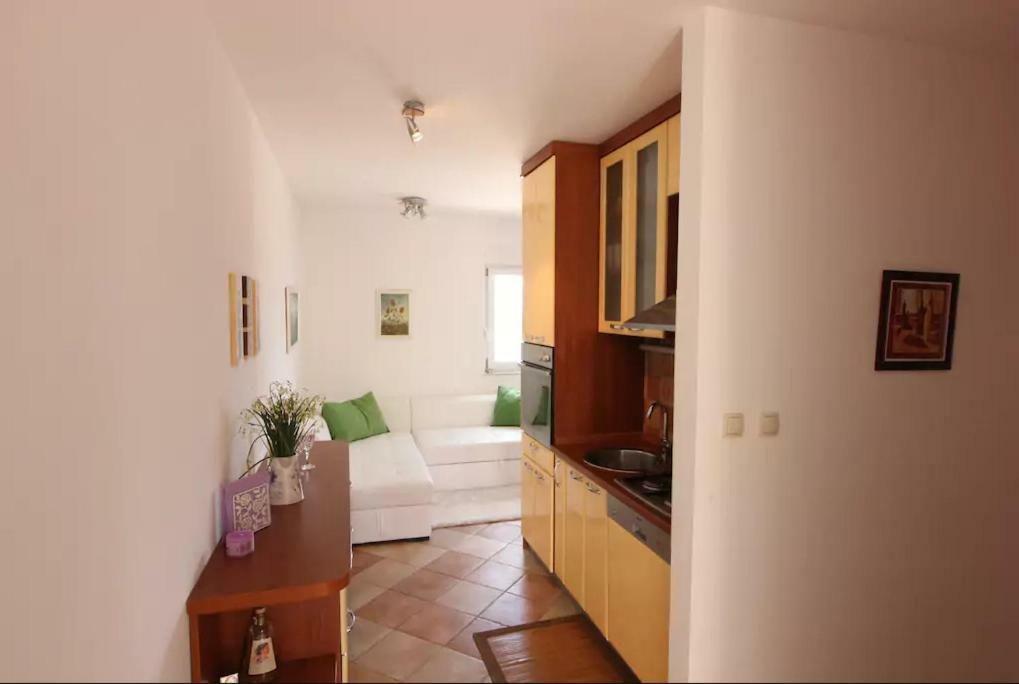 Apartment Beachfront Family Escape, Ciovo Trogir