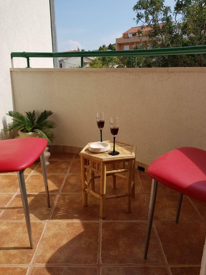 Beachfront Family Escape, Ciovo Apartment Trogir